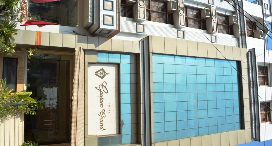 Hotel Gautam Grand, Varanasi 1